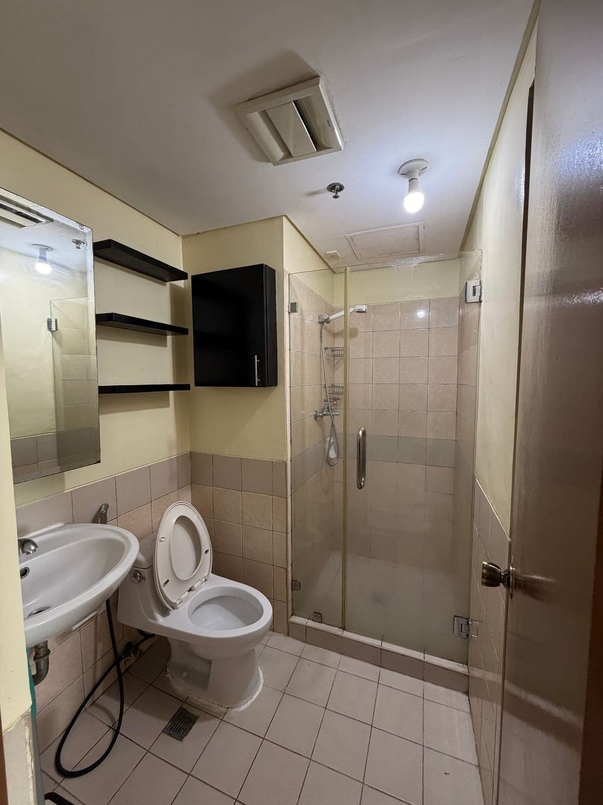 FOR RENT 📣2BR Unit in Woodsville Viverde Mansions📍Location: West Service Road, - photo 6