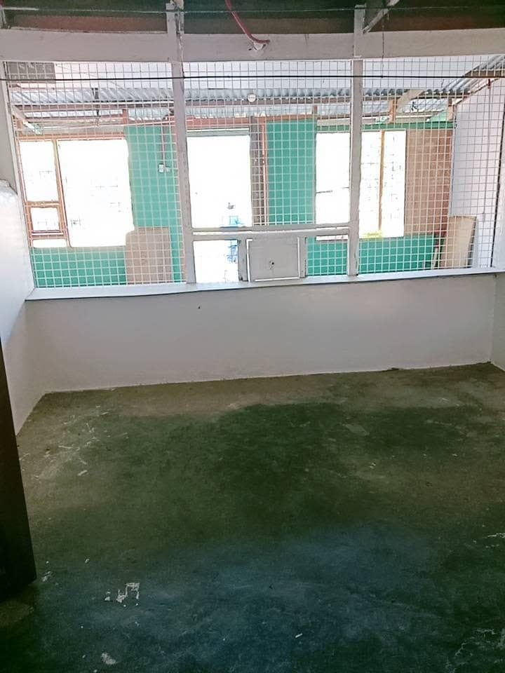 2story house with tindahan - photo 4