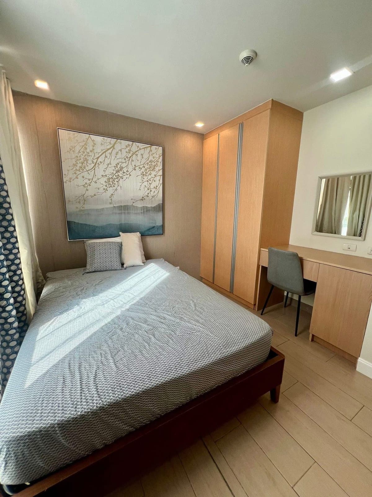 2Br Unit for Rent in One Uptown Residence BGC - photo 2