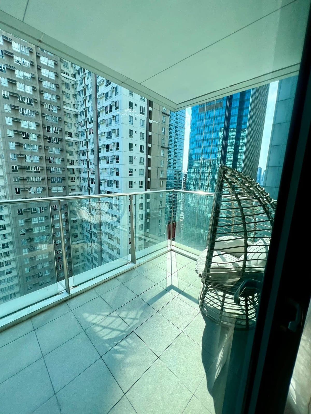 2Br Unit for Rent in One Uptown Residence BGC - photo 10