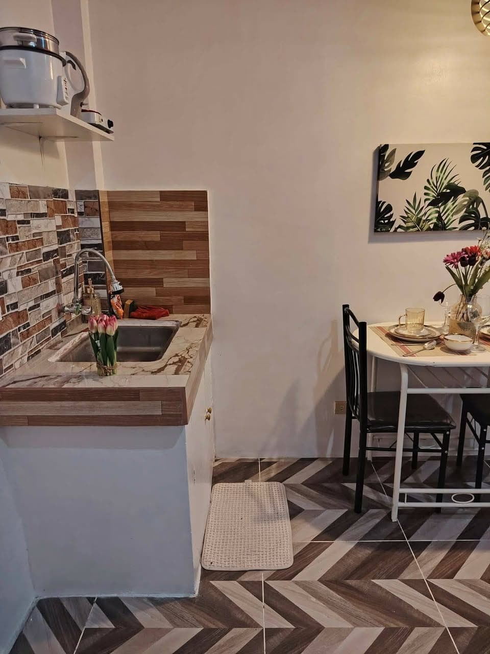 🌟 Affordable studio living perfect for students and working professionals! - photo 5