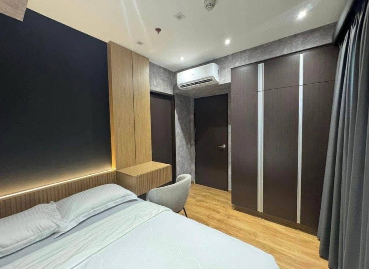 FOR RENT – Park Avenue, Big Apple, BGC - photo 1