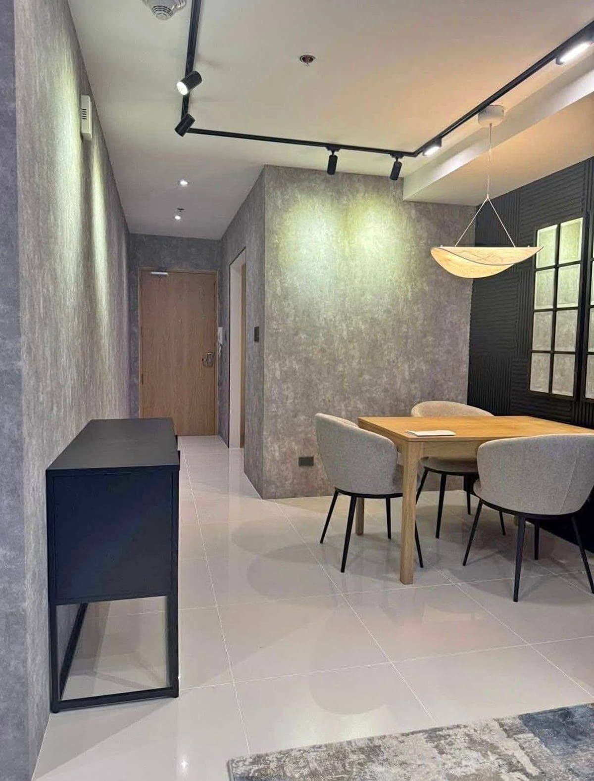 FOR RENT – Park Avenue, Big Apple, BGC - photo 6