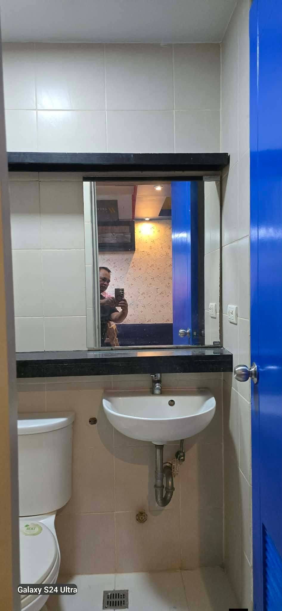 RUSH CONDO FOR RENT - photo 3