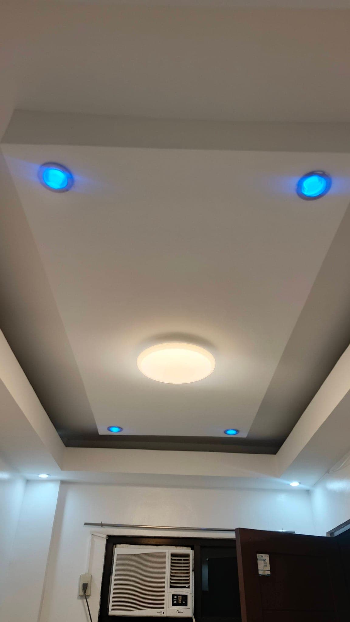 2 BR CONDO TYPE APPARTMENT AVAILABLEAPARTMENT FOR RENT - Semi furnished - photo 3