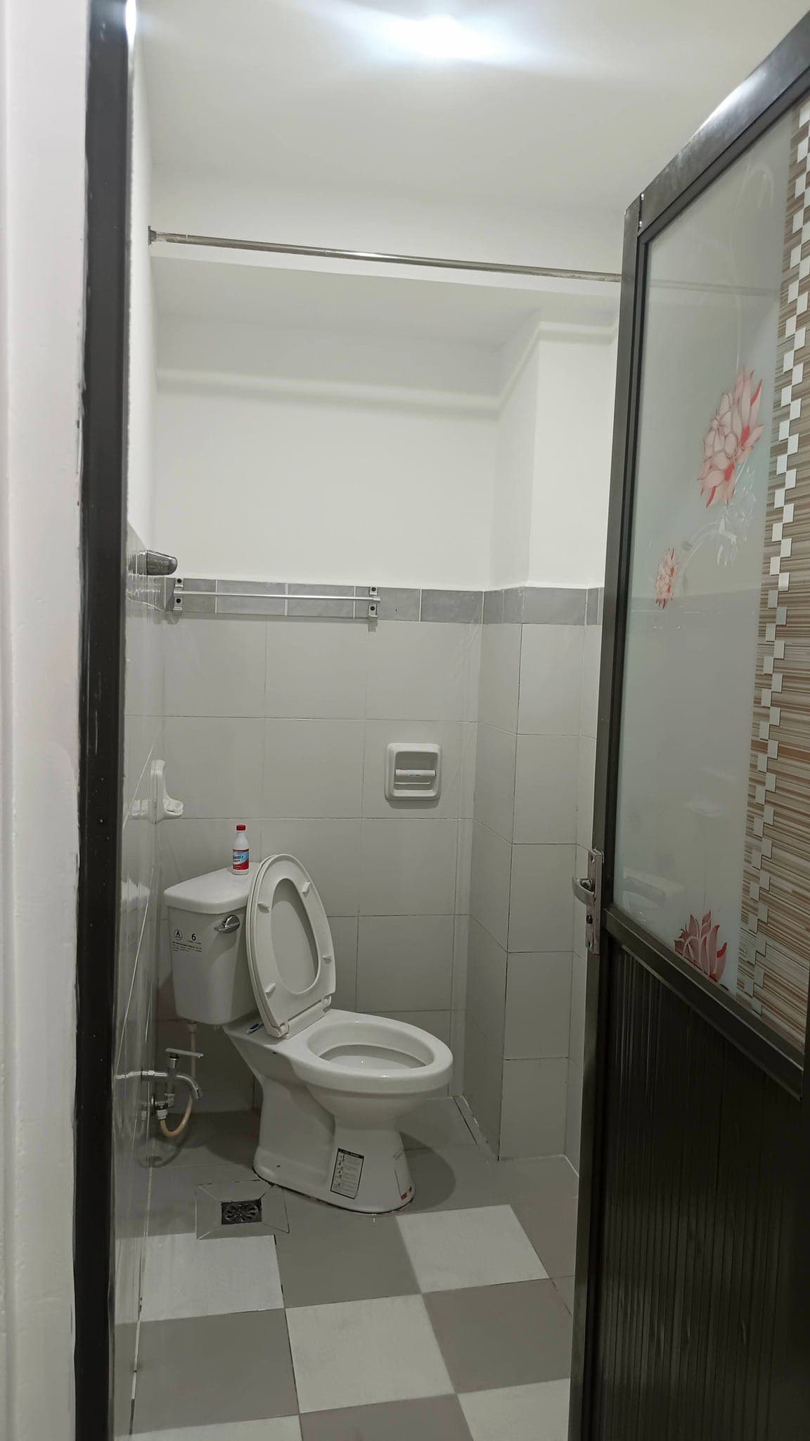 2 BR CONDO TYPE APPARTMENT AVAILABLEAPARTMENT FOR RENT - Semi furnished - photo 7