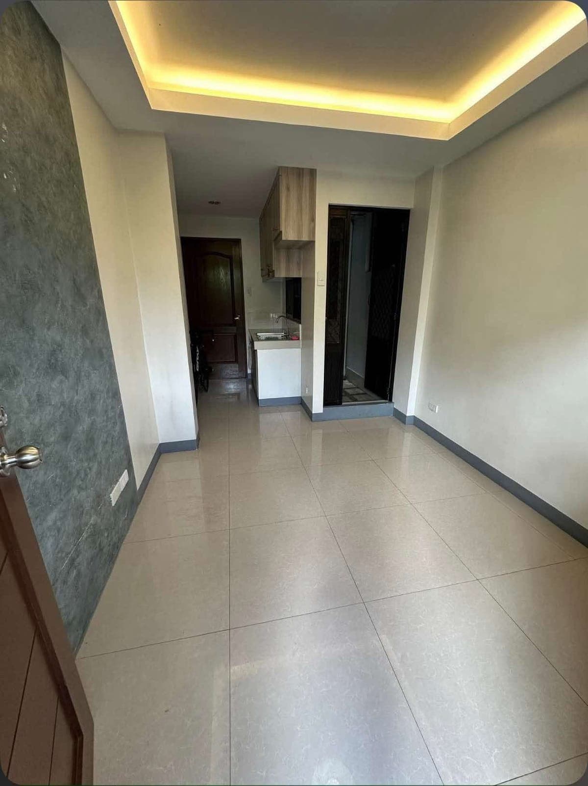 1 Bedroom for rent (2nd floor) ₱13,000.00 monthly - photo 5