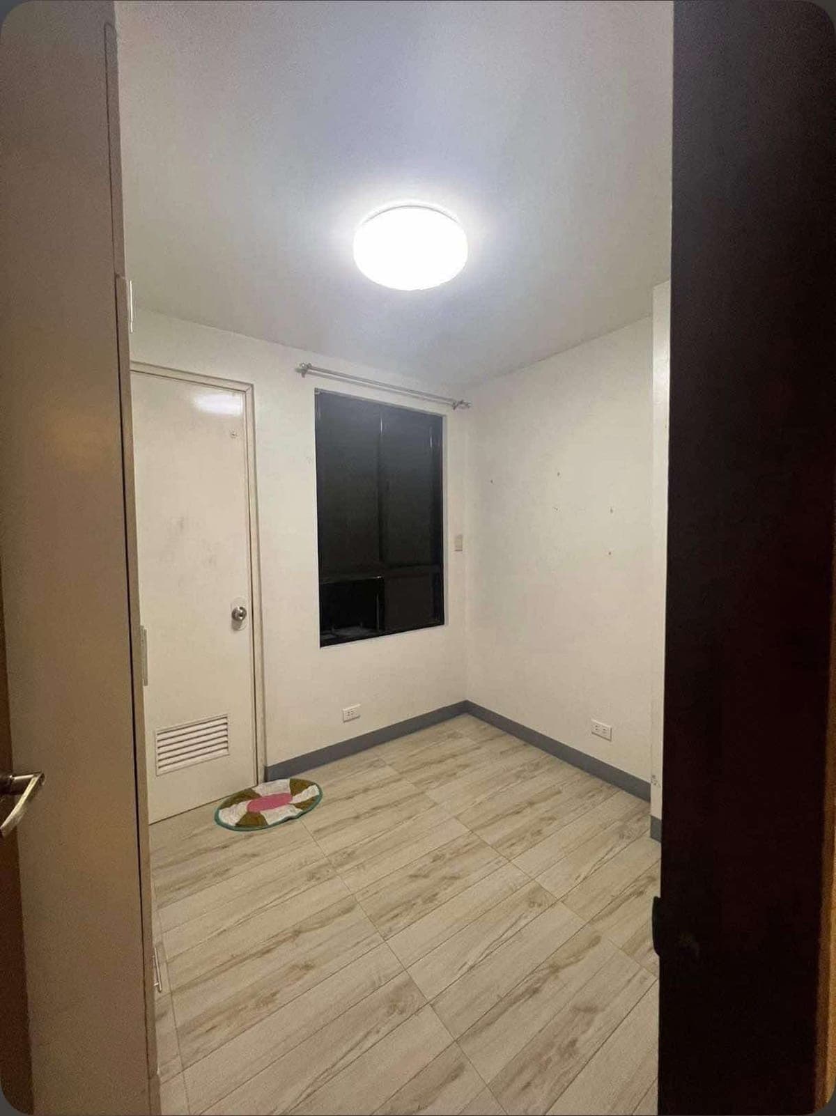 1 Bedroom for rent (2nd floor) ₱13,000.00 monthly - photo 6