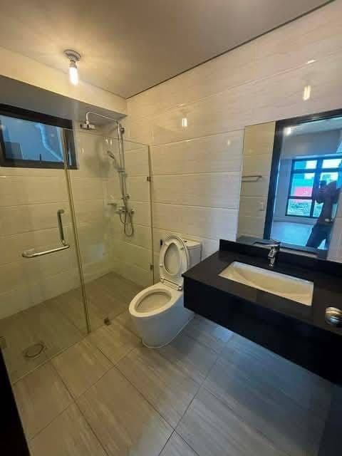 FOR LEASE - photo 2