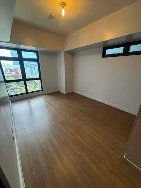 FOR LEASE - photo 6