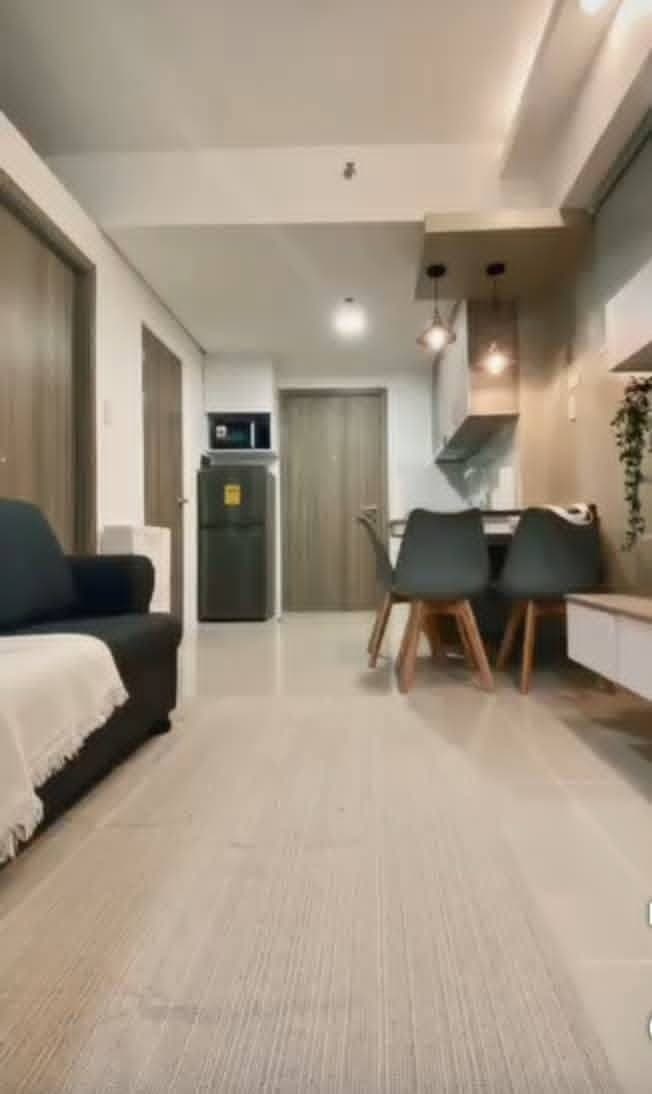 FOR RENT: ₱33k inclusive assoc dues - photo 9