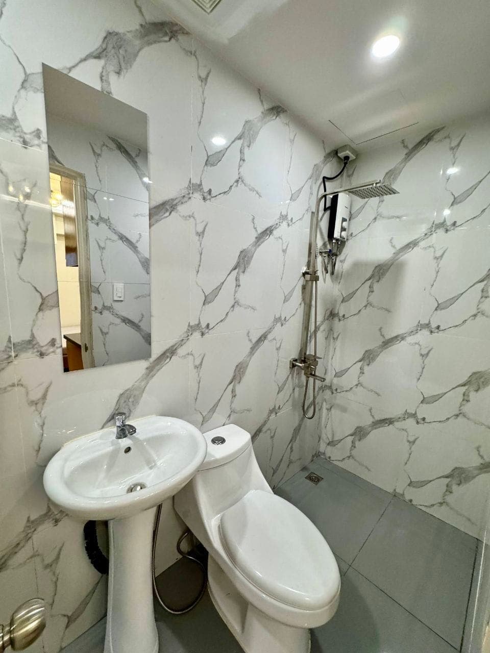 𝗙𝗢𝗥 𝗥𝗘𝗡𝗧 - photo 1