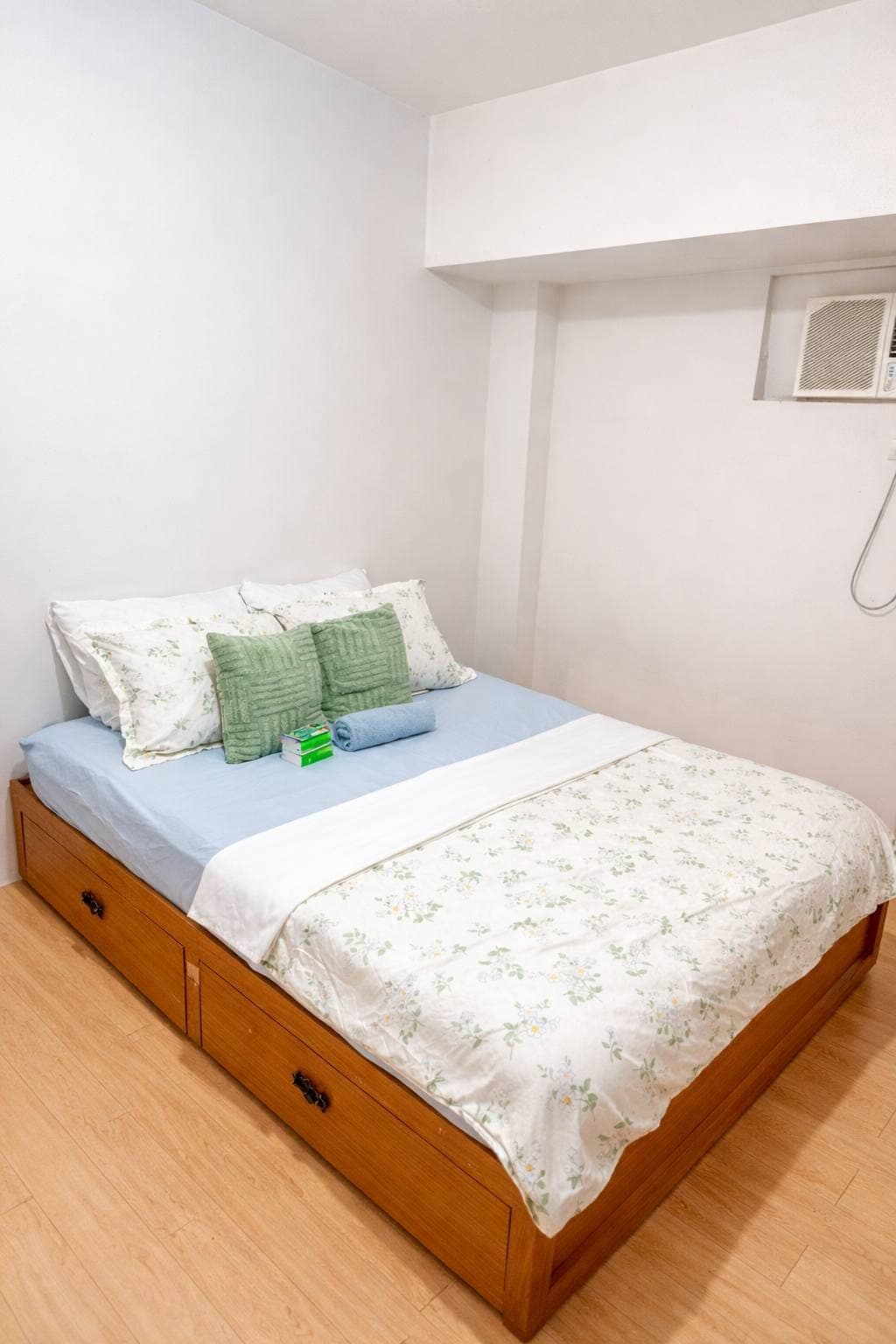 LT TENANT 18K 1+1 P. TUAZON CUBAO NEAR ARANETA CENTER, EDSA CUBAO, MRT&LRT2 - photo 4