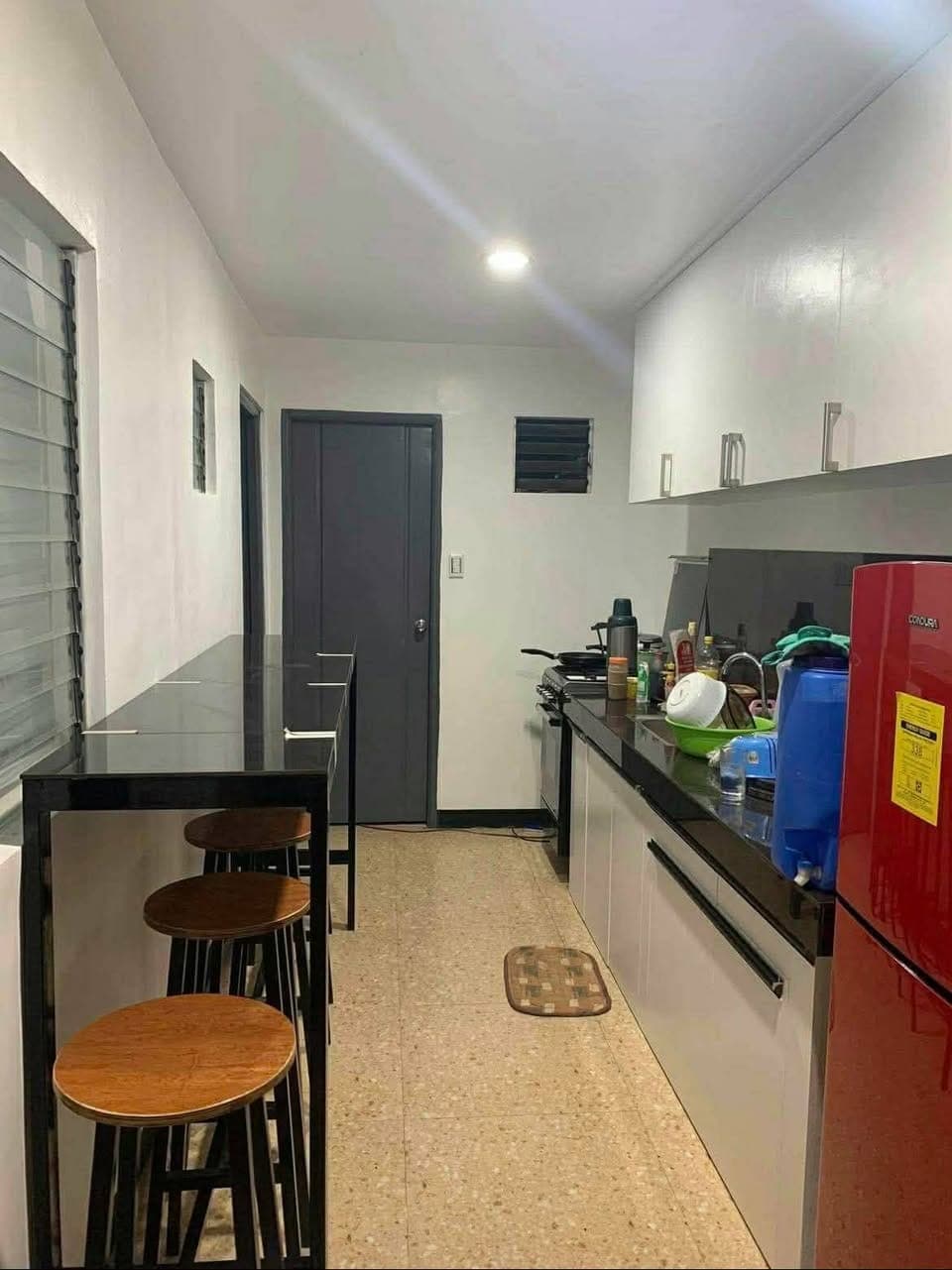 SEMI-FURNISHED HOUSE FOR RENT - photo 2