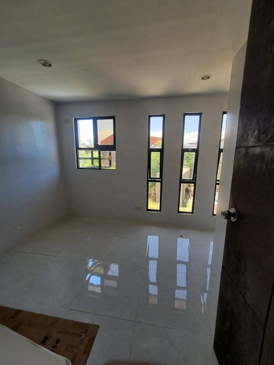 For Rent – 2-Storey Townhouse in Buaya, Lapu-Lapu City - photo 3