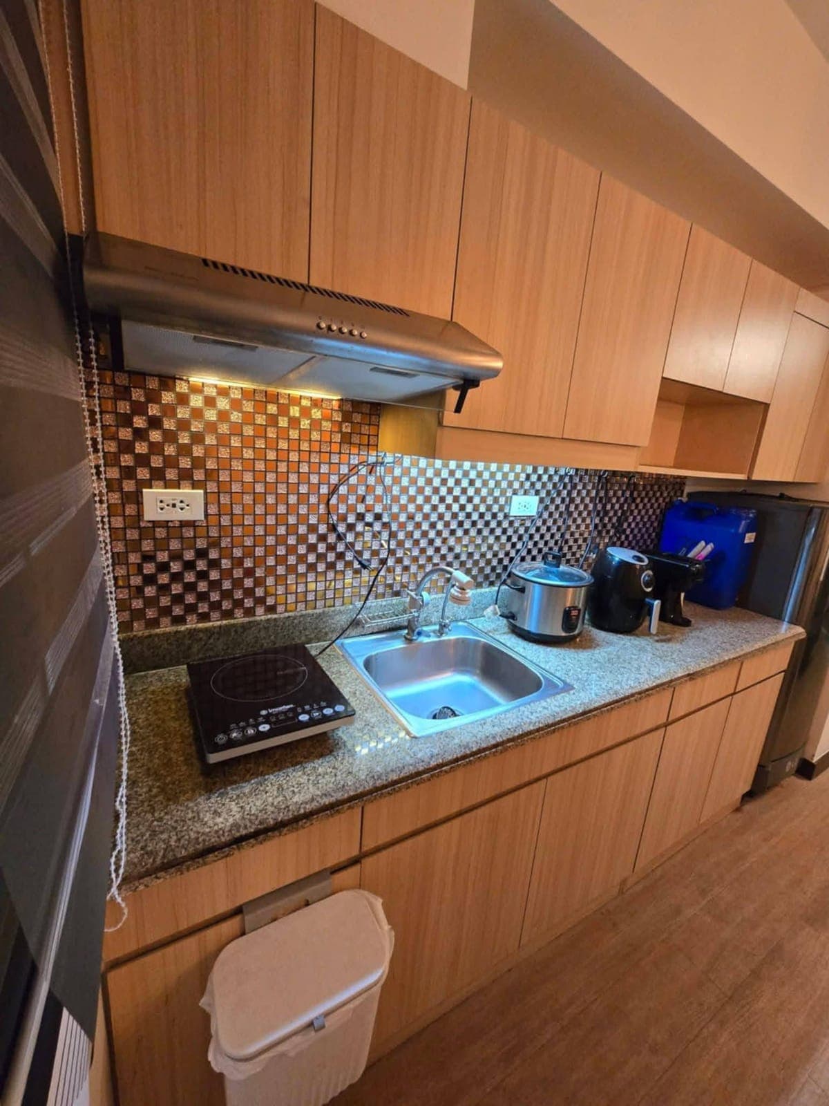 CONDOMINIUM FOR RENT – ₱23,000/month - photo 4