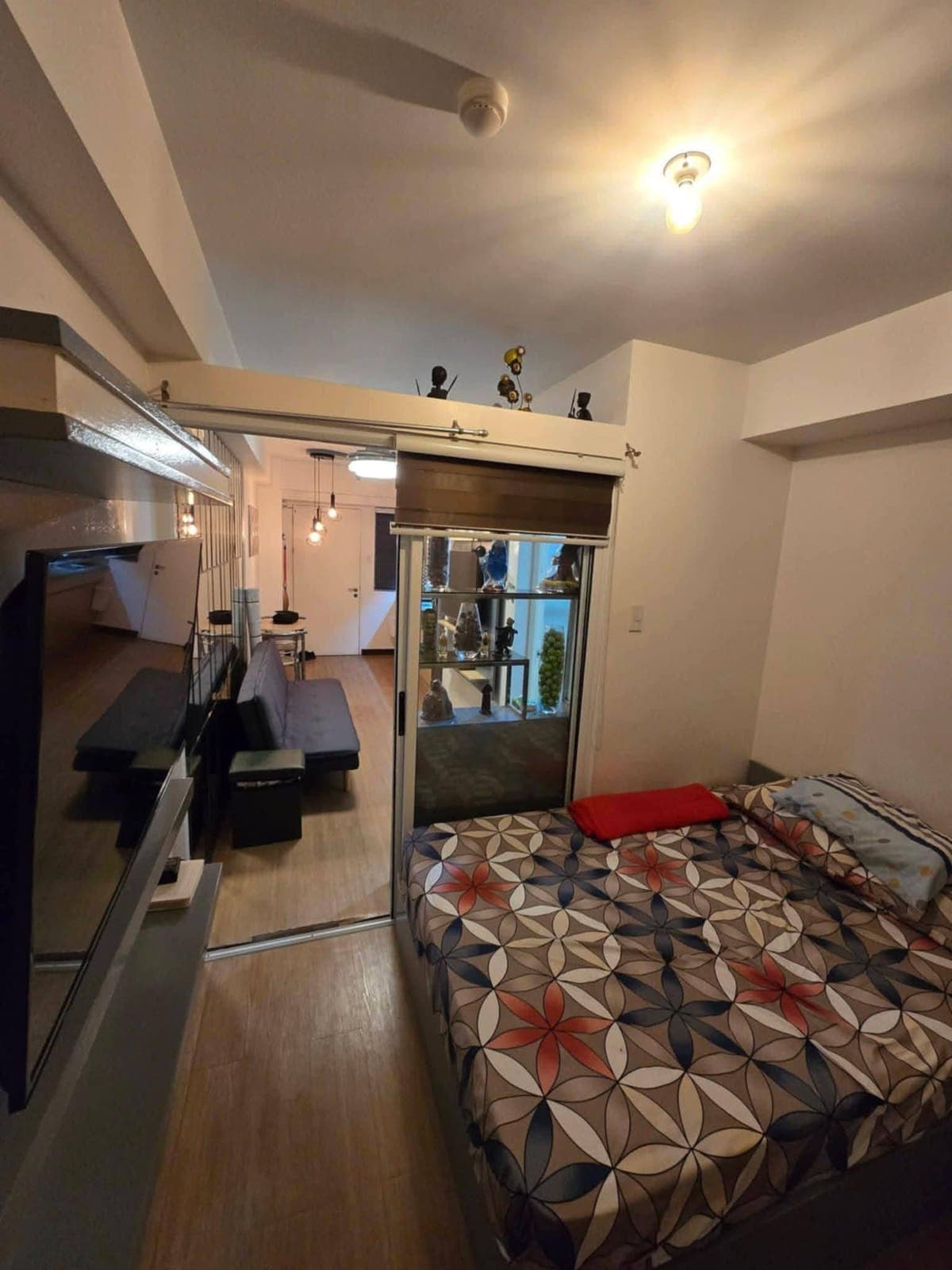 CONDOMINIUM FOR RENT – ₱23,000/month - photo 5