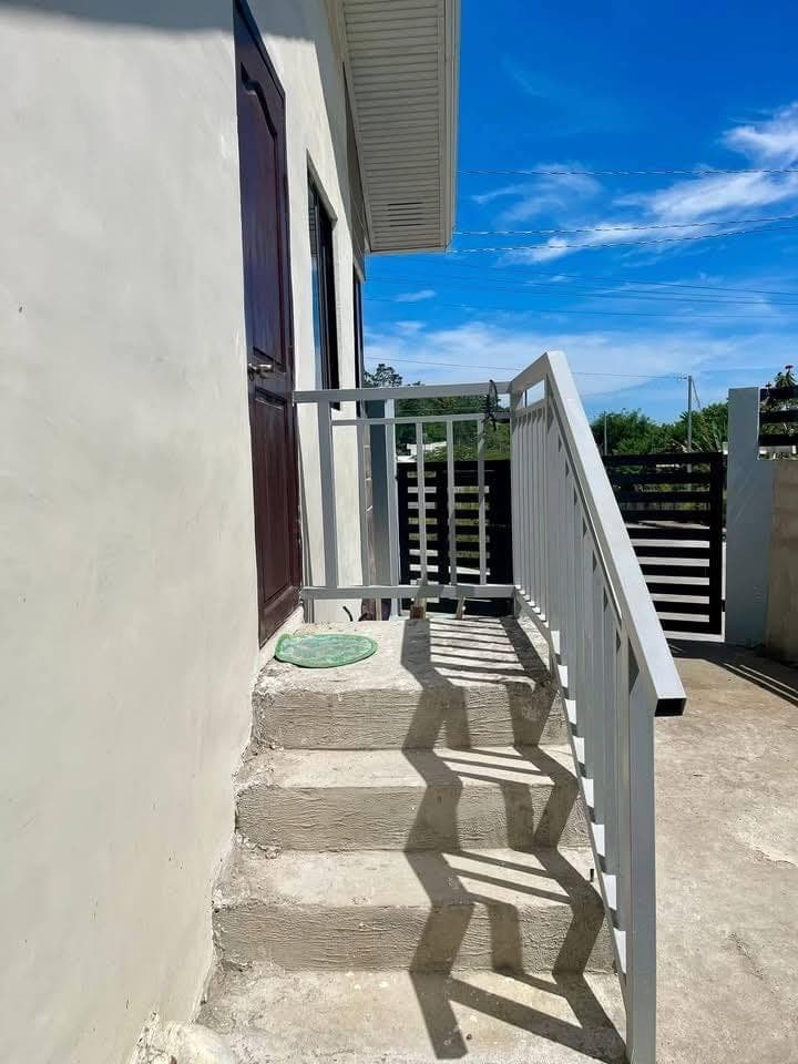 HOUSE FOR RENT - Bungalow Corner Lot - photo 3