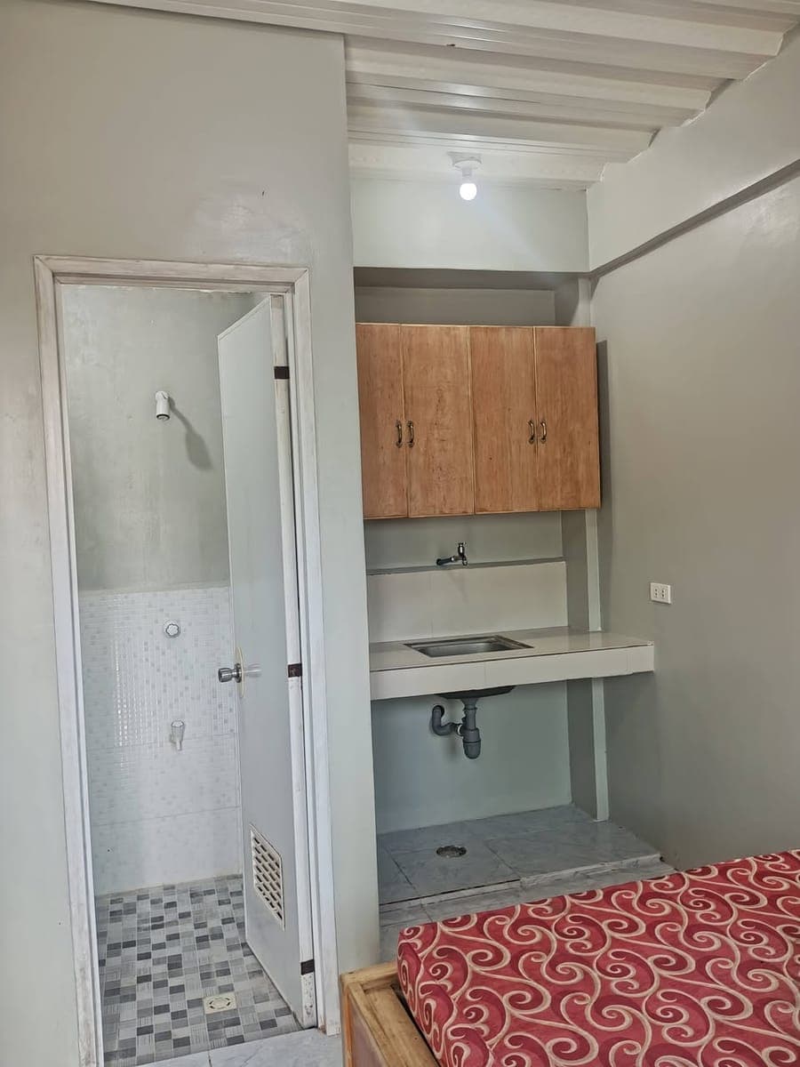 ROOM FOR RENT‼️ ( READ CAPTION FIRST ) - photo 3