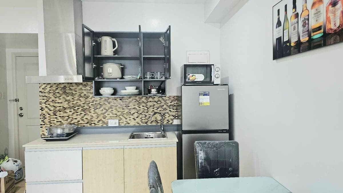 Studio Fully-Furnished Condo Unit  for Rent - photo 2