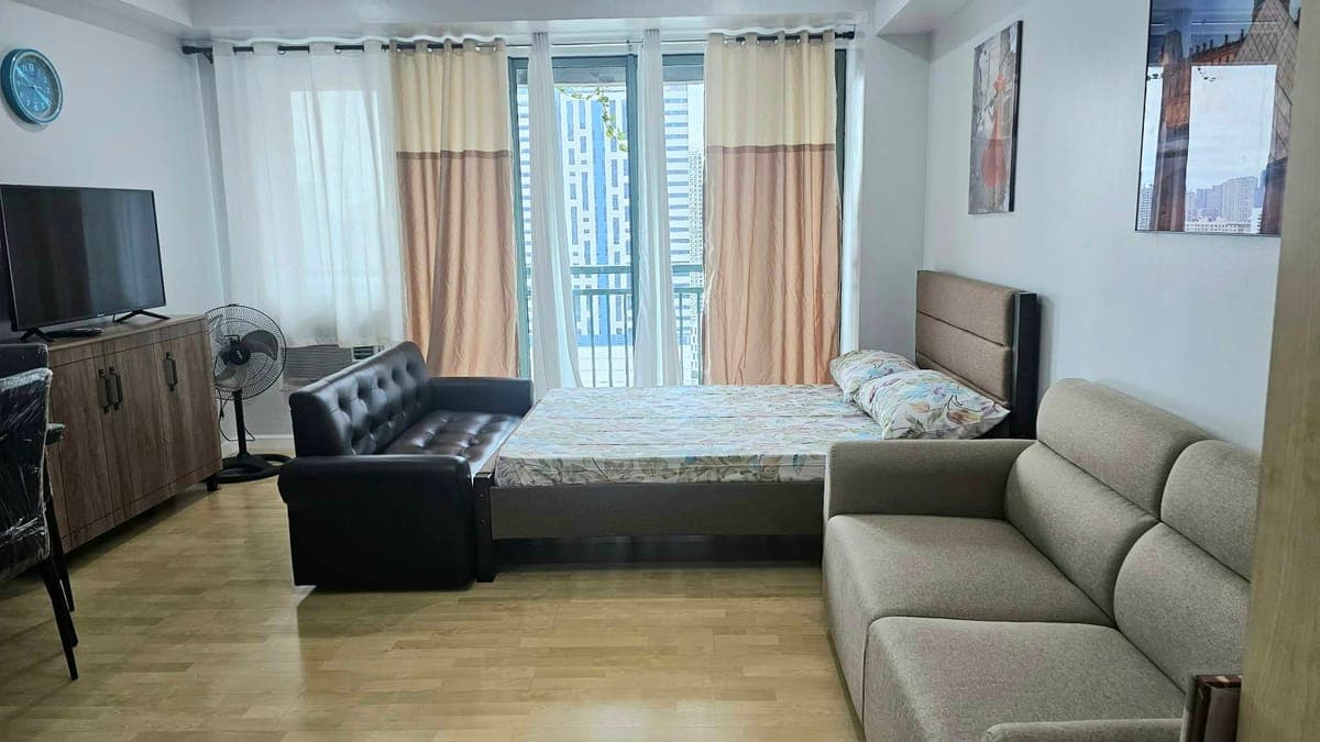 Studio Fully-Furnished Condo Unit  for Rent - photo 4