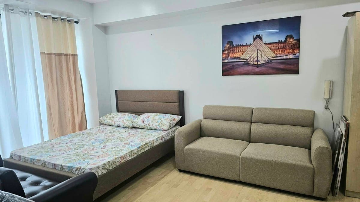 Studio Fully-Furnished Condo Unit  for Rent - photo 5