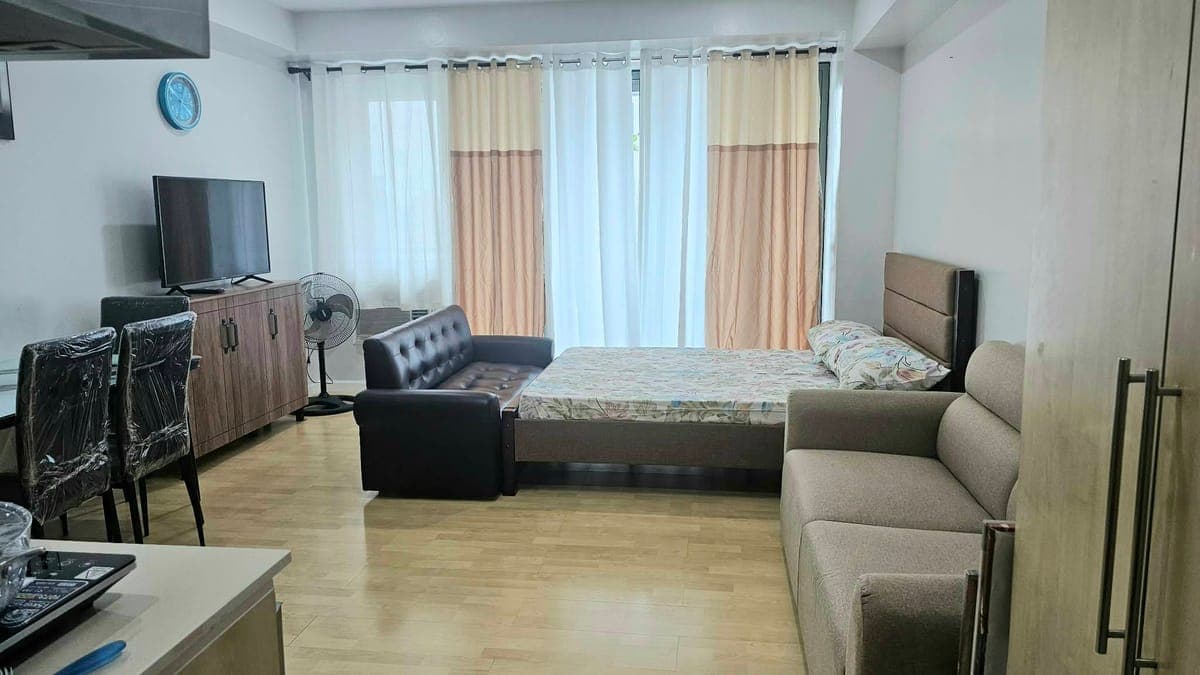 Studio Fully-Furnished Condo Unit  for Rent - photo 7