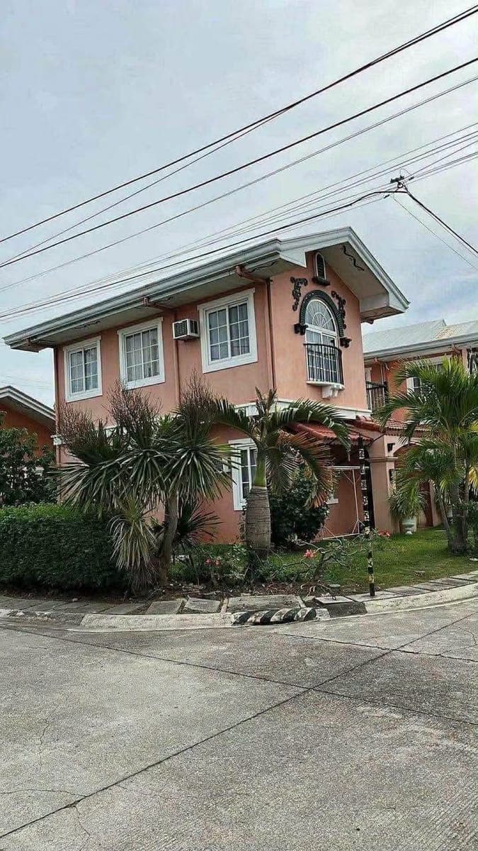 🏡 FOR RENT | SEMI-FURNISHED 2-STOREY STANDALONE HOUSE 🏡 - photo 2