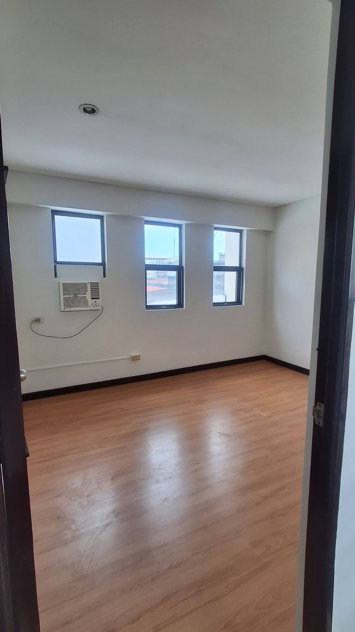 TOWNHOUSE FOR RENT - photo 7