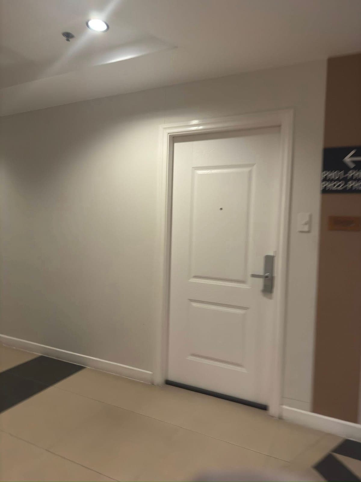 The residences by commonwealth at the back of ever gotesco Mall - photo 7