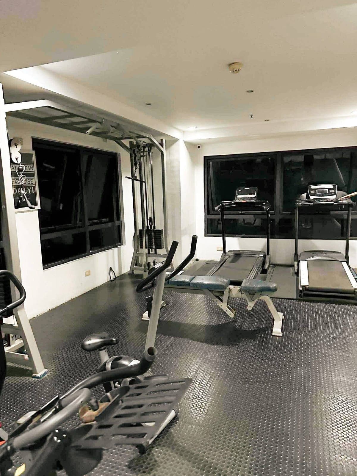 Looking for a hassle-free place to stay? Move in with ease—just bring your essentials and you’re goo... - photo 3