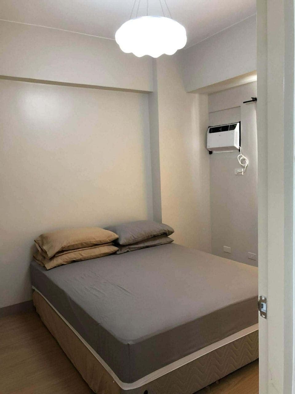 𝗙𝗢𝗥 𝗥𝗘𝗡𝗧 - photo 3