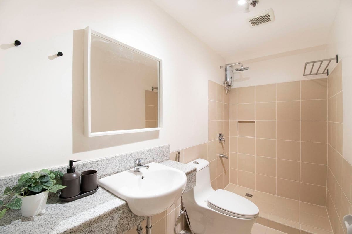 FOR LEASE: Infina Towers ✨️ - photo 4