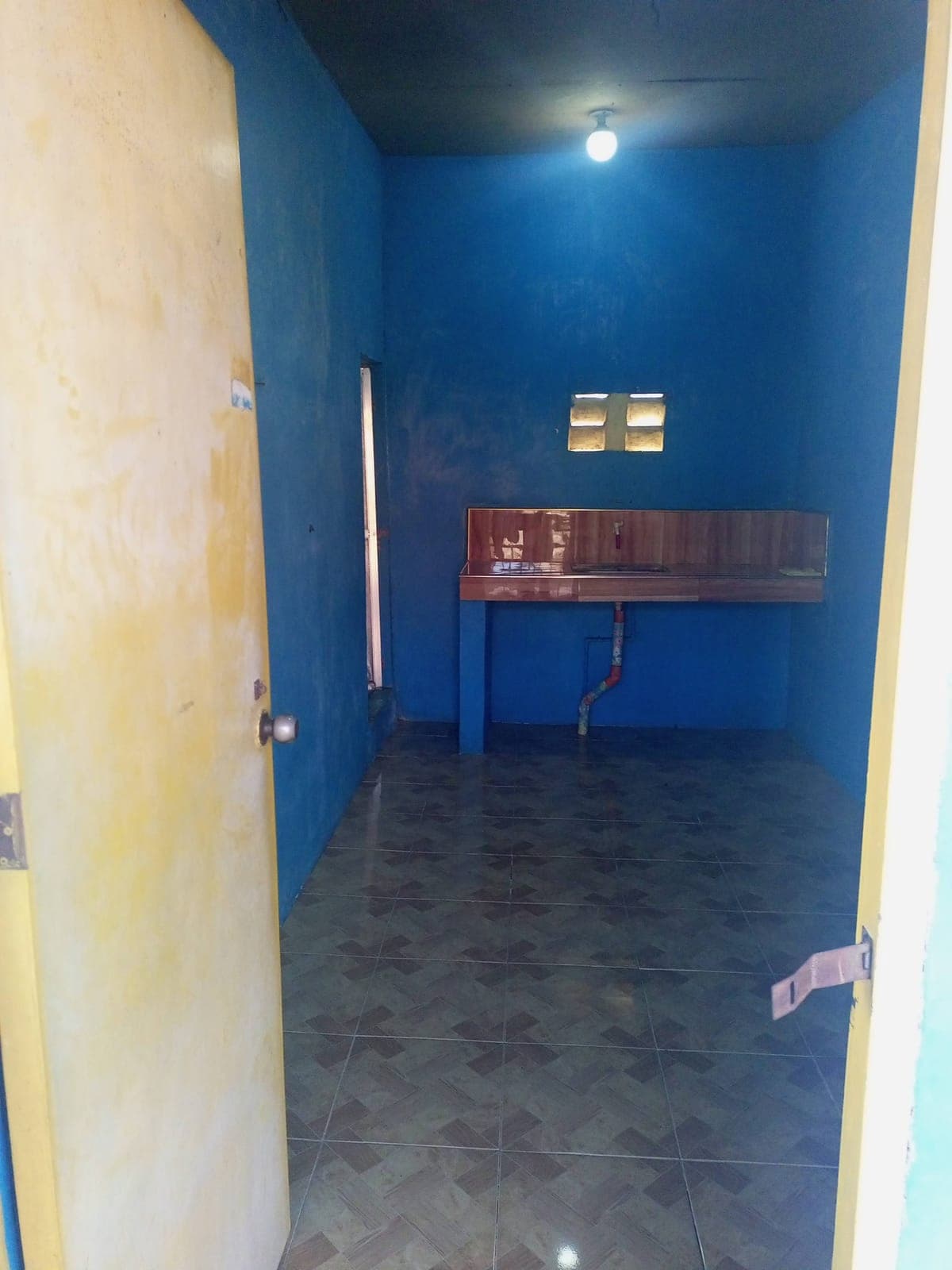 ROOM FOR RENT FOR 2 PERSON ONLY!!! FOR 5K PESOS ONLY, OWN SUBMETER, PM LANG!!! - photo 2