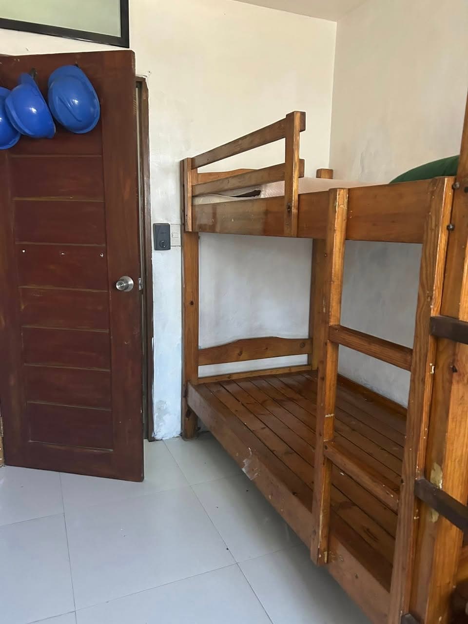 Permition to post Admin. - photo 1