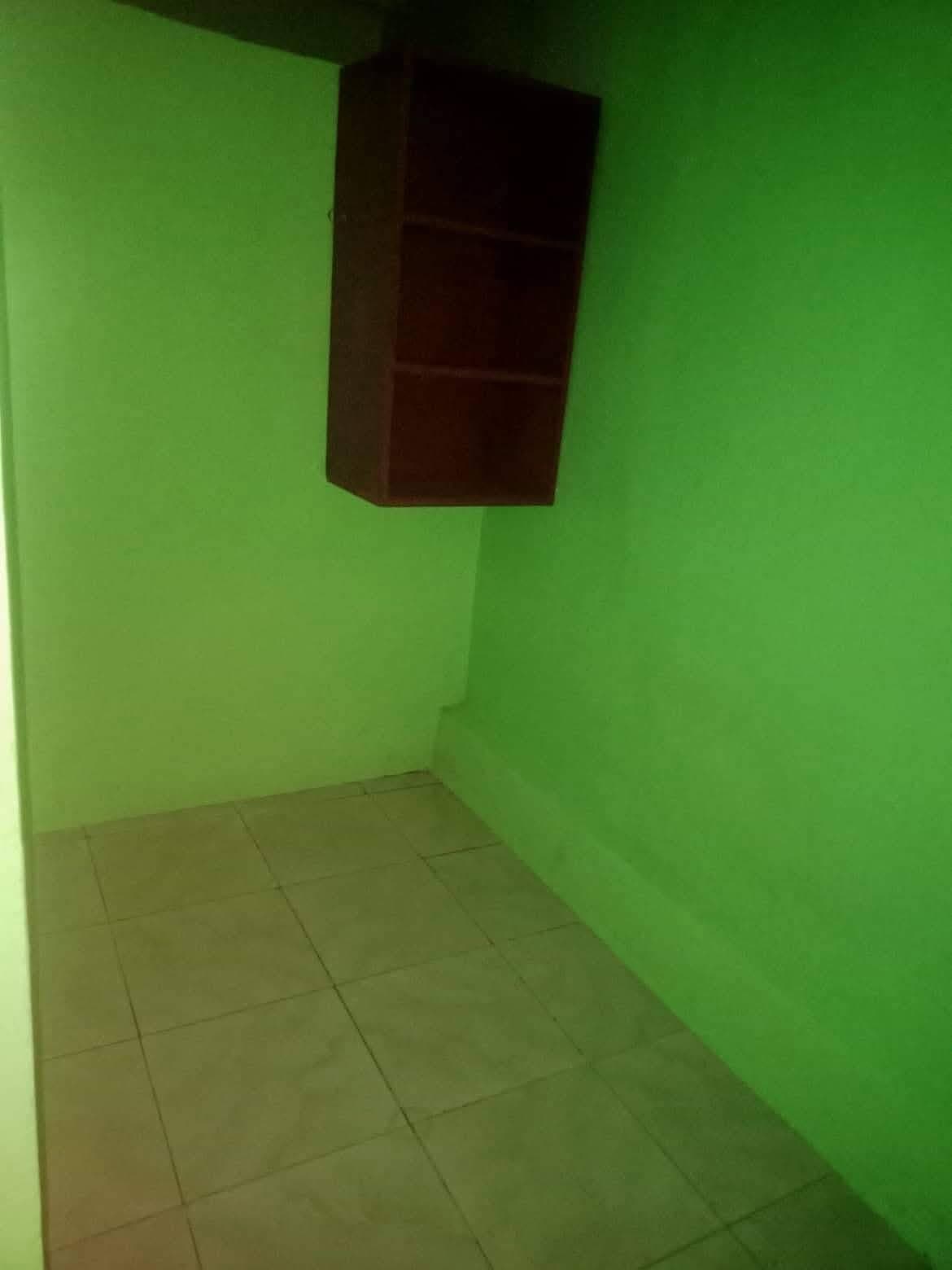 House for rent with one bedroom own cr own sink .. 6000 per month .. direct sa meralco ang ilaw ..su... - photo 2