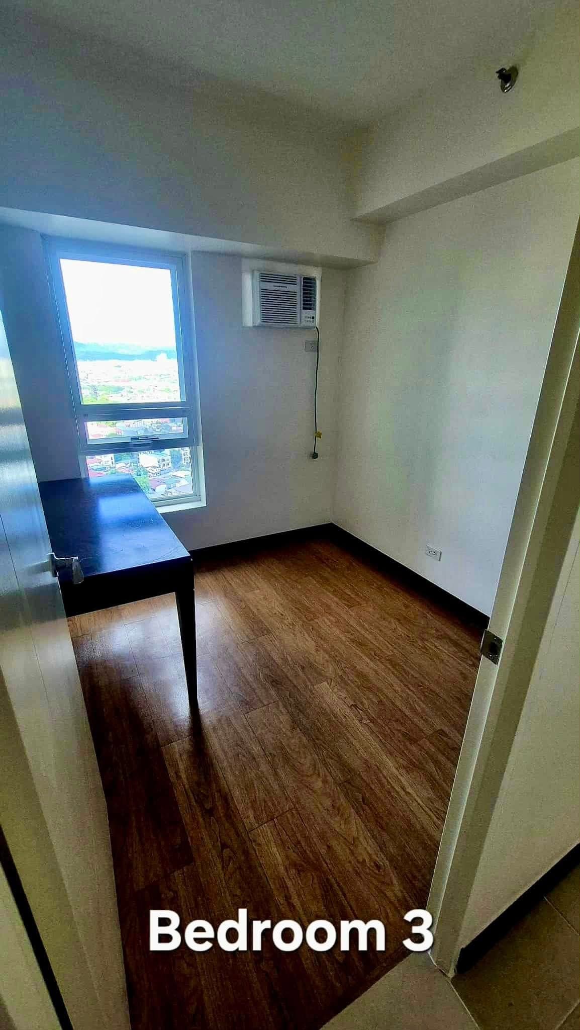 📍FOR RENT: 3BR with Tandem Parking - photo 1