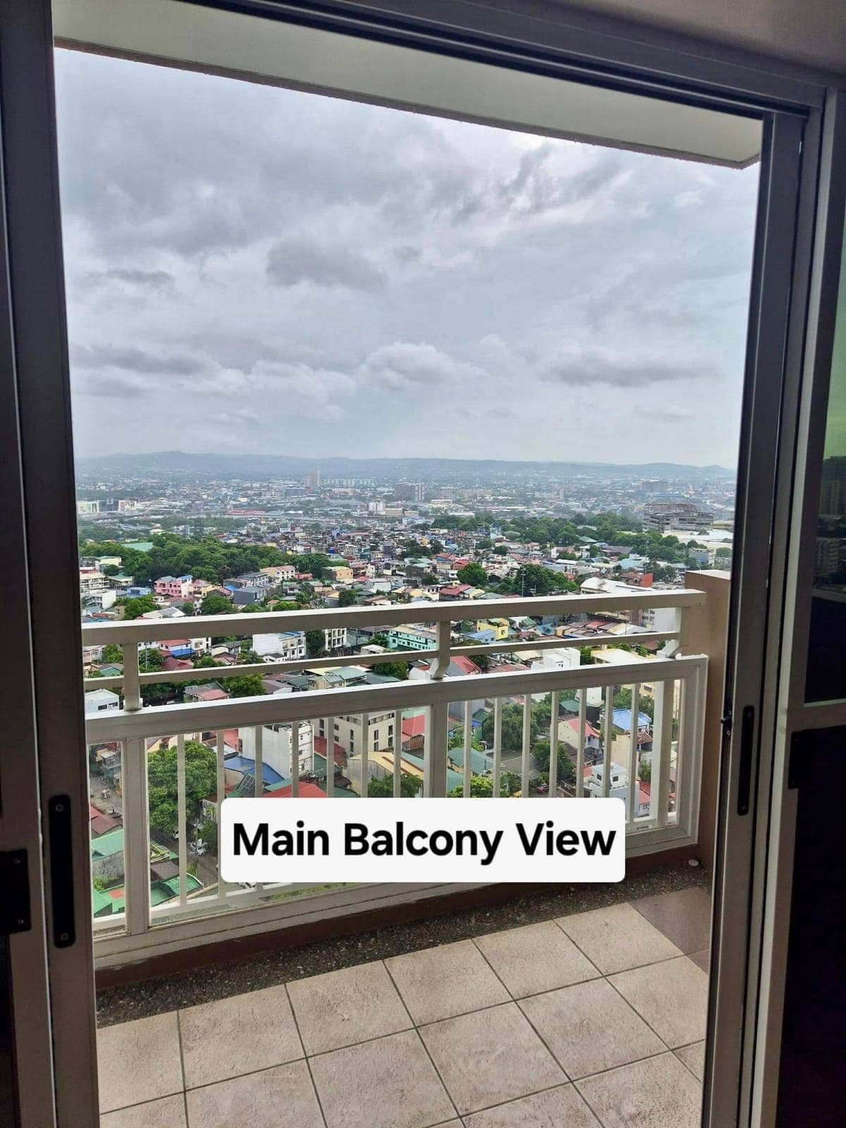 📍FOR RENT: 3BR with Tandem Parking - photo 2