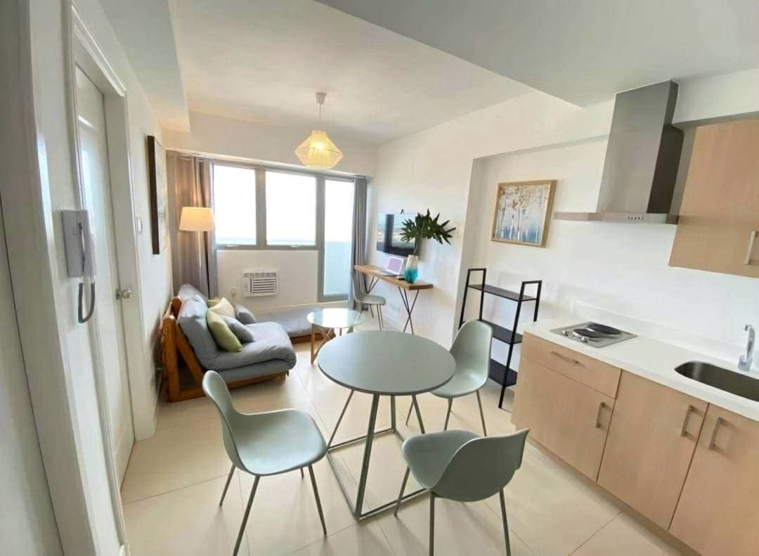 FOR LEASE: Fully Furnished 1BR with Balcony - photo 5