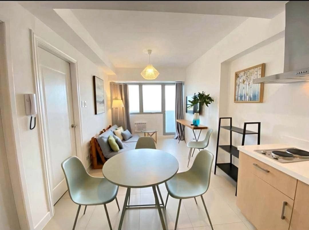 FOR LEASE: Fully Furnished 1BR with Balcony - photo 6