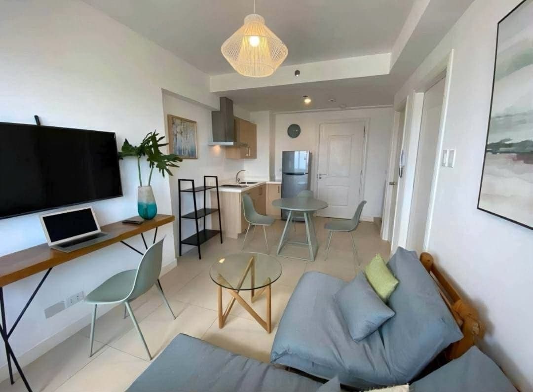 FOR LEASE: Fully Furnished 1BR with Balcony - photo 8