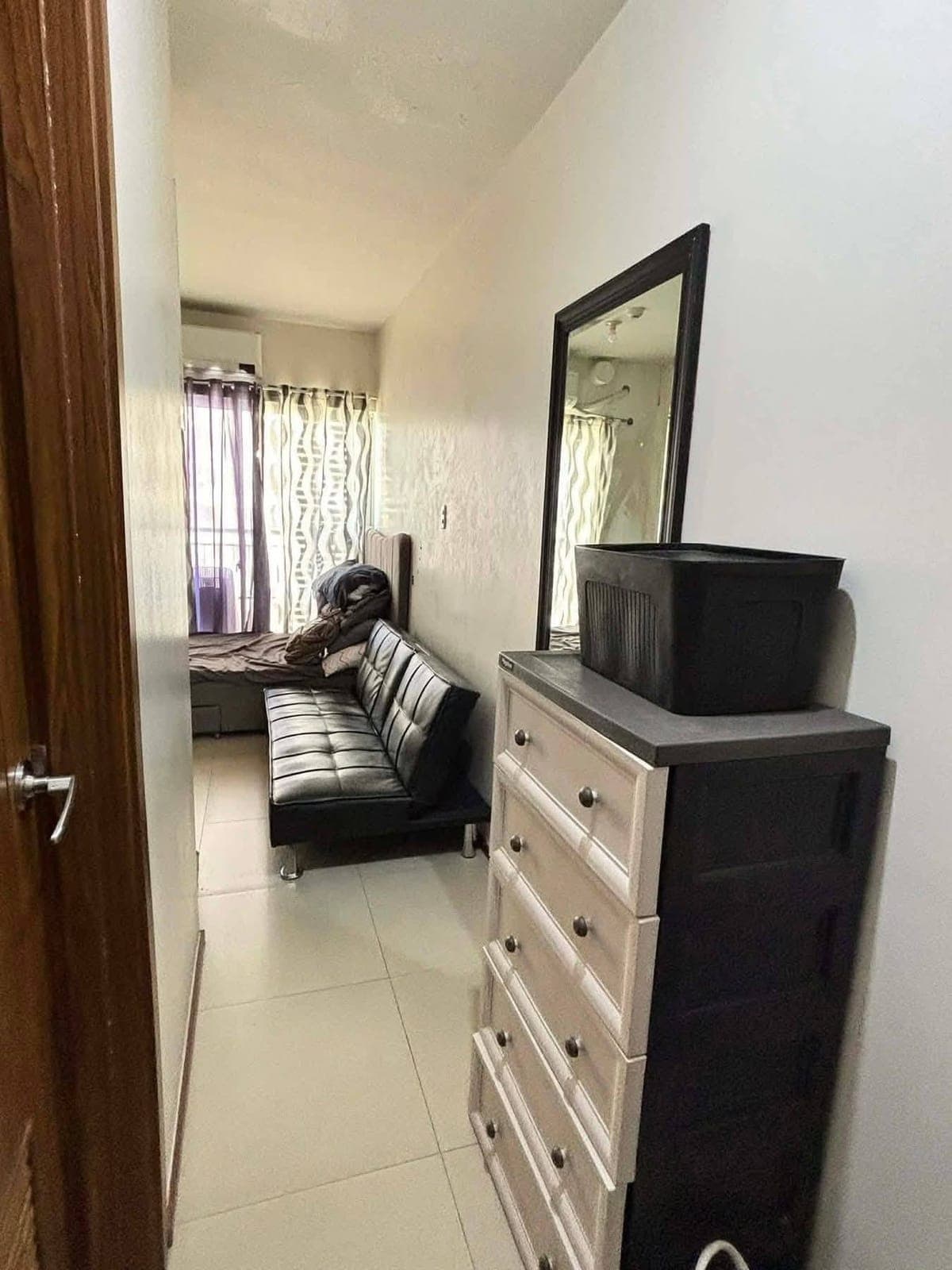 RUSH FOR RENT: ₱15k/month association dues included - photo 2