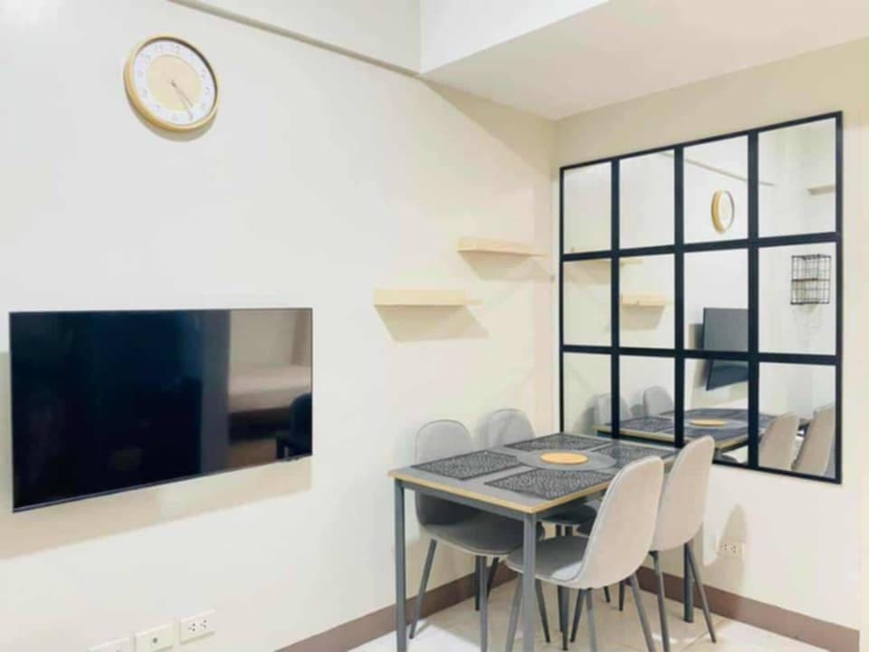 Condo unit 2br fully furnished available on April 24 long term only - photo 1