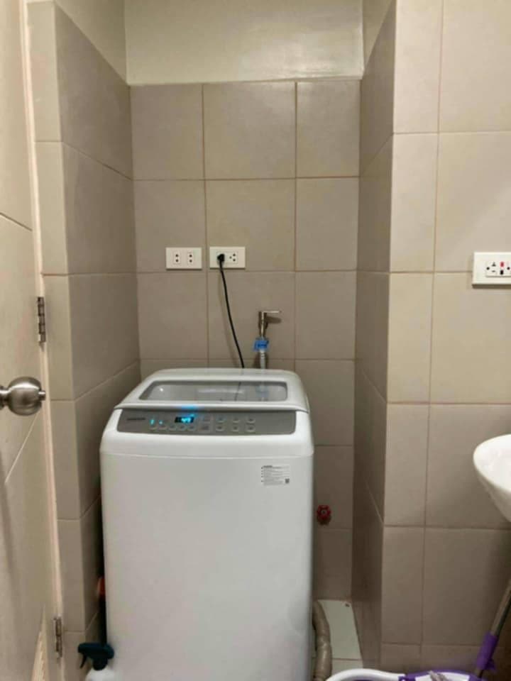 Condo unit 2br fully furnished available on April 24 long term only - photo 8