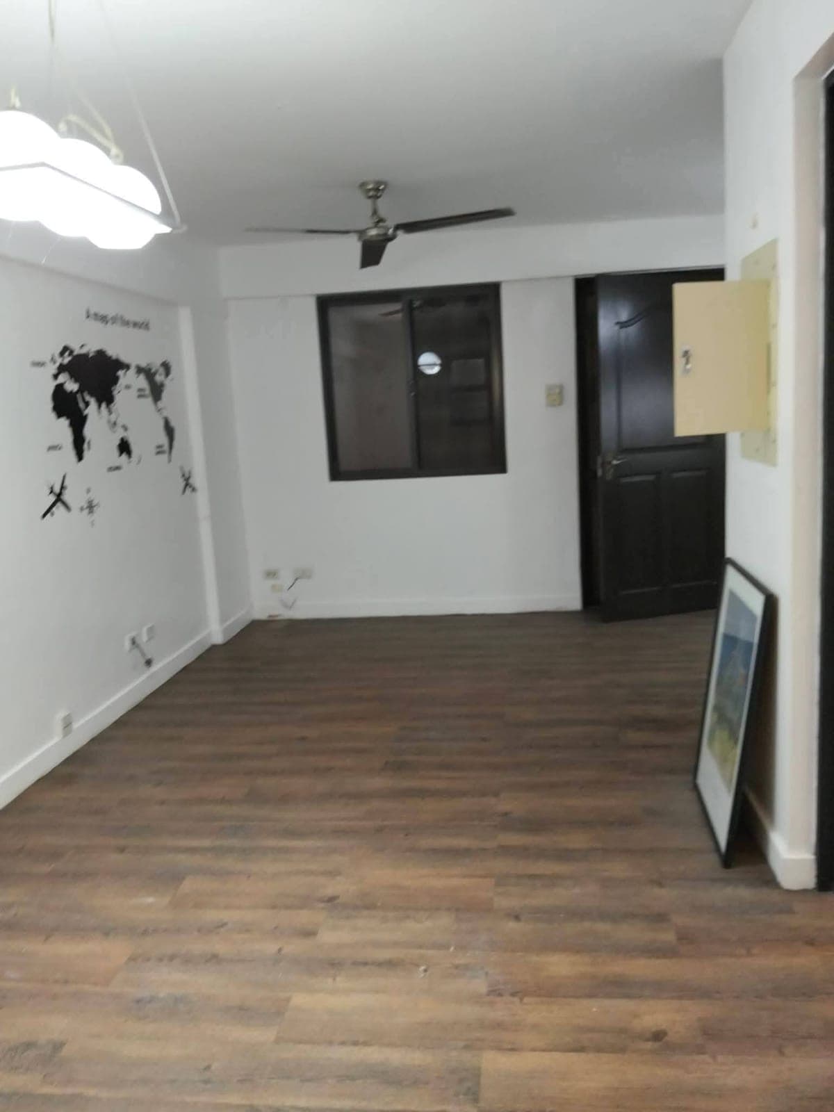 2 BR Condo Unit for Rent  in Taguig  with Balcony & Laundry Area - photo 4