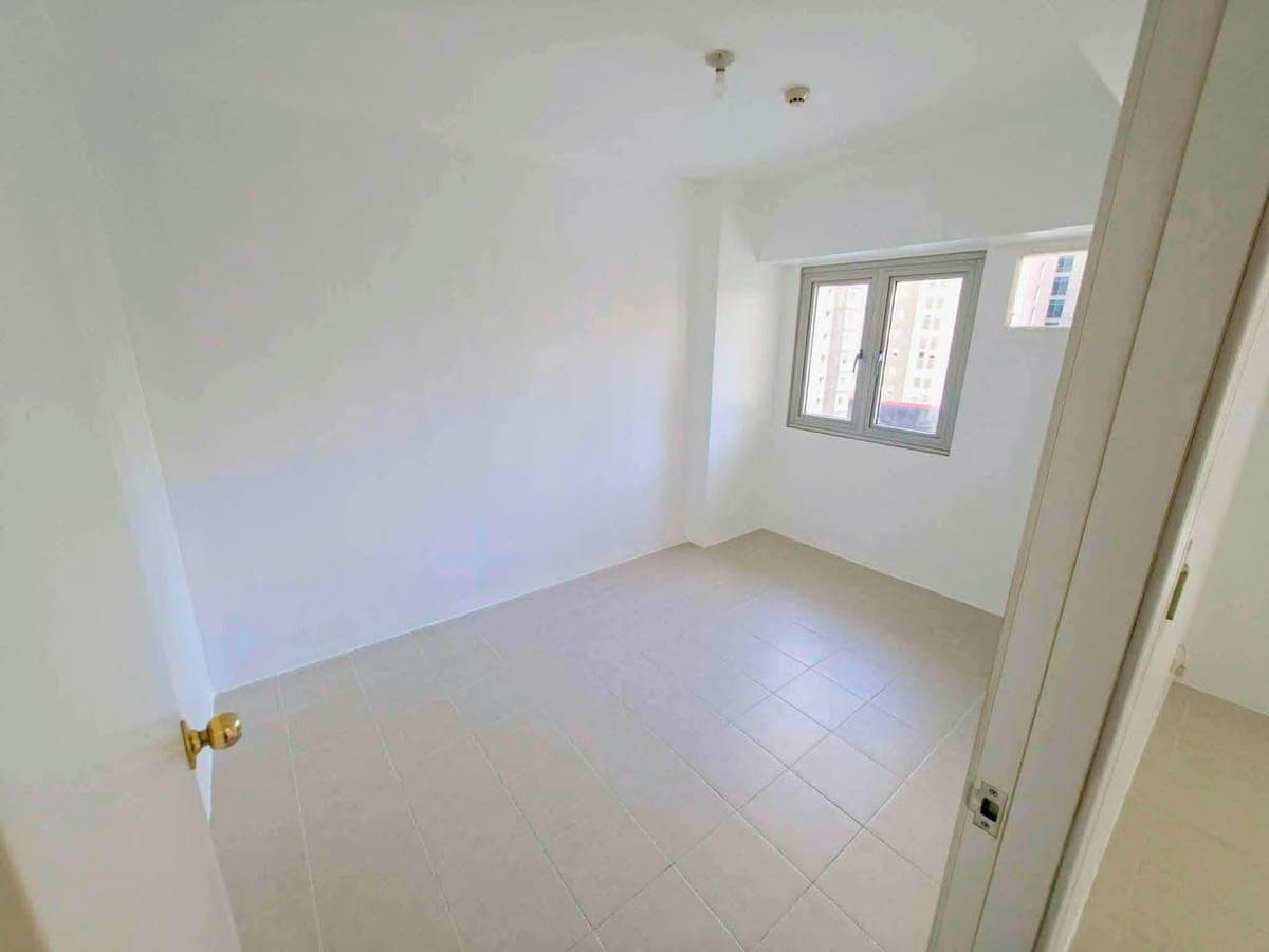 For Lease: 1-BR Avida 9th BGC - photo 2