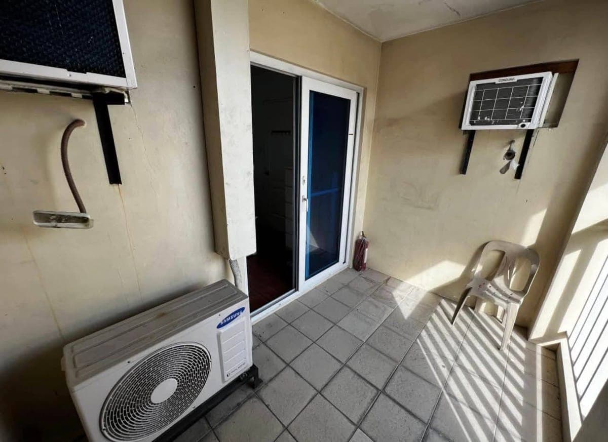 RUSH CONDO FOR RENT – 2BR w/ balcony @ Tres Palmas, Taguig - photo 2