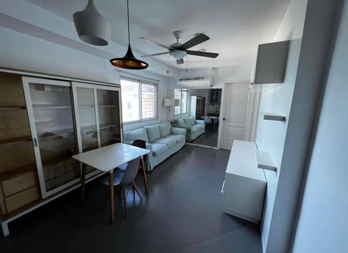 RUSH CONDO FOR RENT – 2BR w/ balcony @ Tres Palmas, Taguig - photo 4