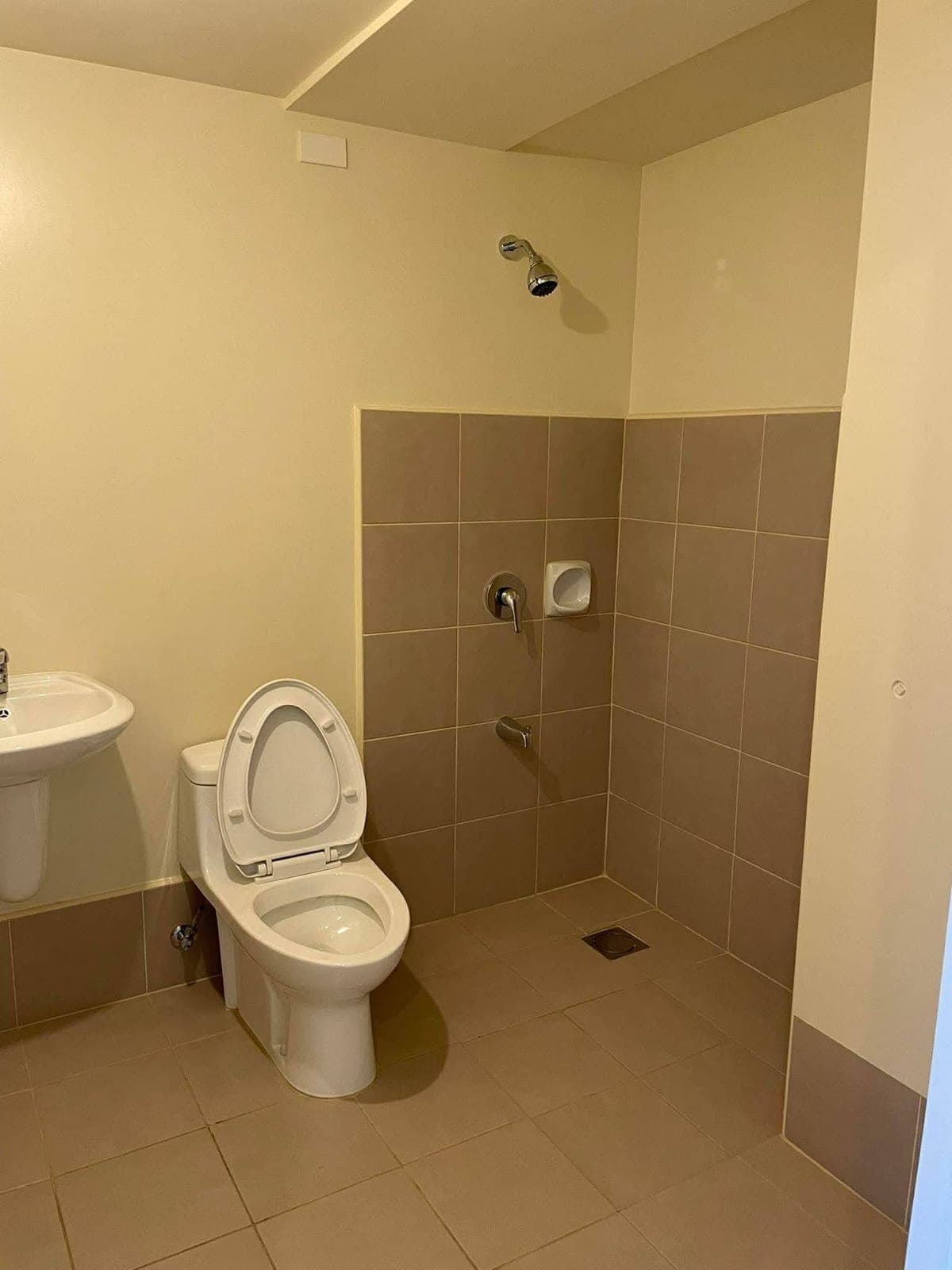 Condo Unit for Rent in Avida Cloverleaf Balintawak - photo 6