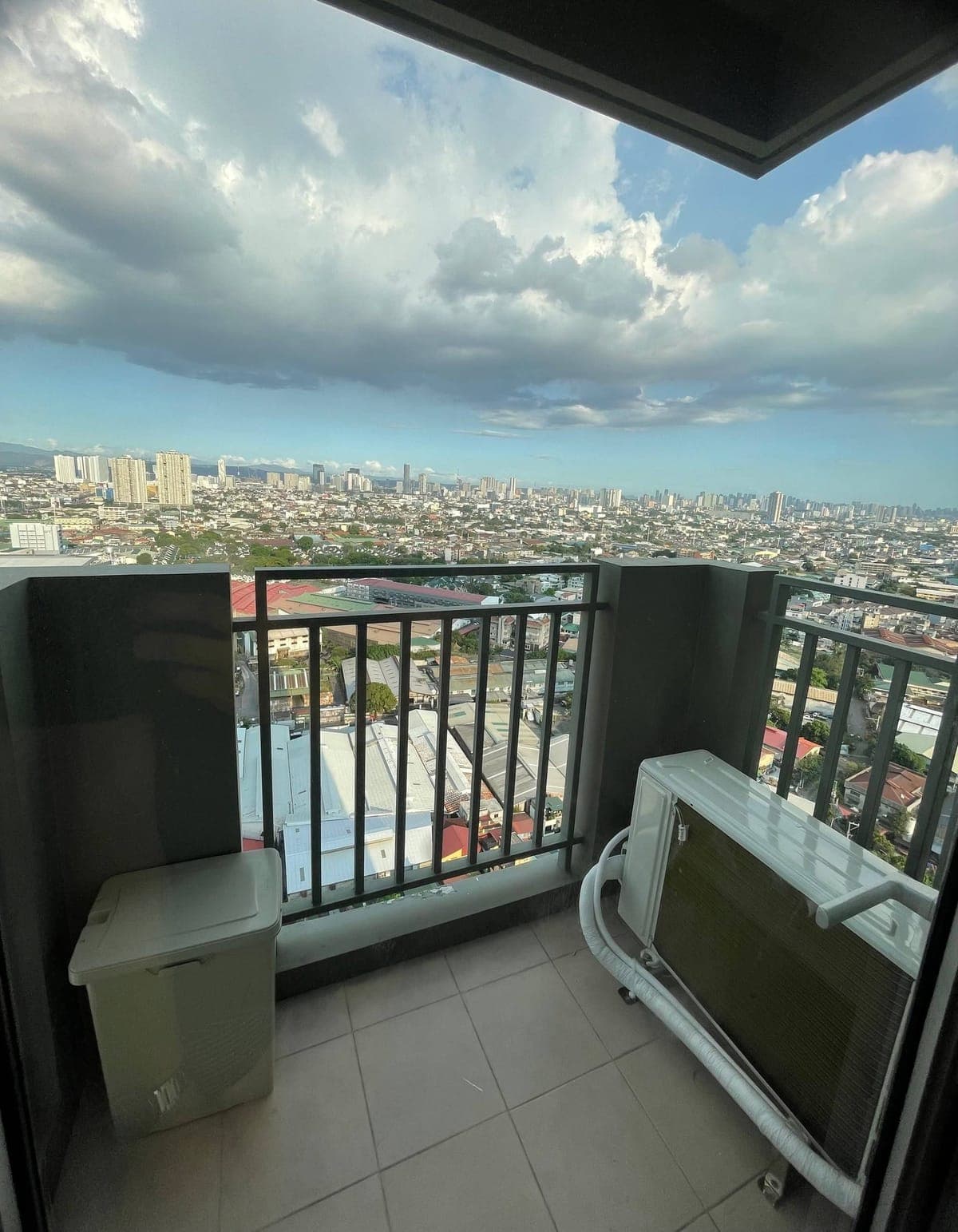 Condo Unit for Rent in Avida Cloverleaf Balintawak - photo 9